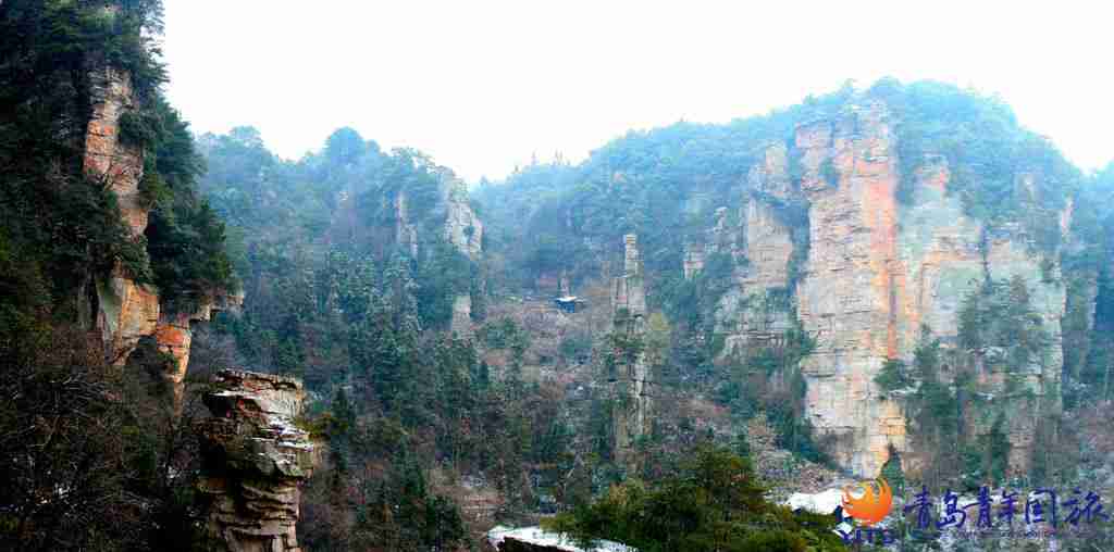 [青岛出发]青岛去湖南张家界、袁家界、天子山、天门山-玻璃栈道、芙蓉镇、凤凰古城双飞5日纯玩游